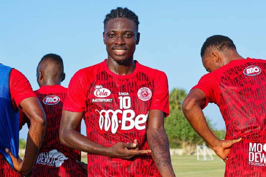 Mercato : duel nord-africain entre la JS Kabylie et le Raja pour Jean Charles Ahoua