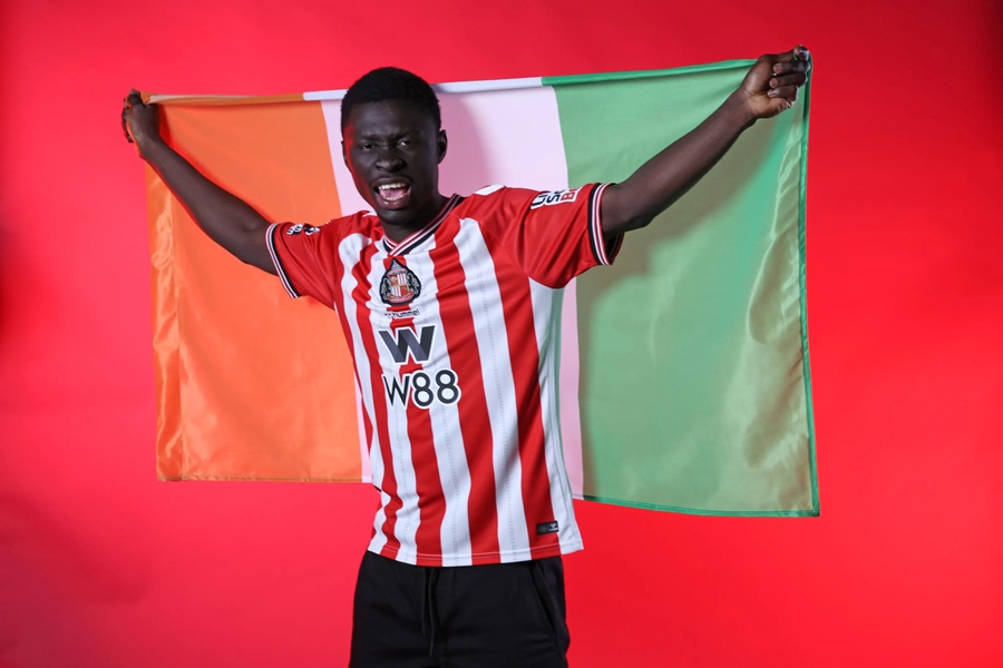 Mercato : Sunderland officialise l’arrivée de Jocelin Ta Bi, la pépite ivoirienne de 20 ans