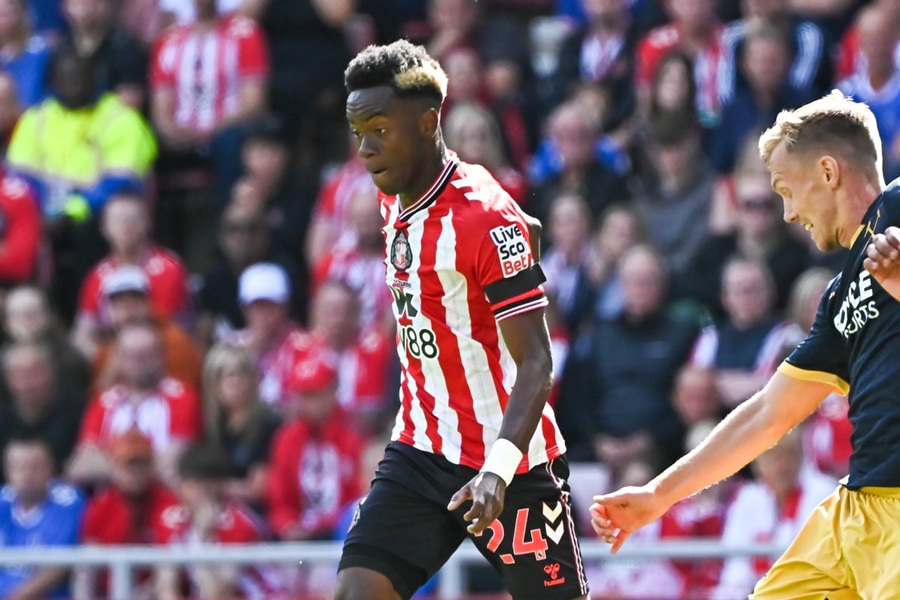 Sunderland – Burnley : sur quelles chaînes suivre le match de Premier League avec Simon Adingra