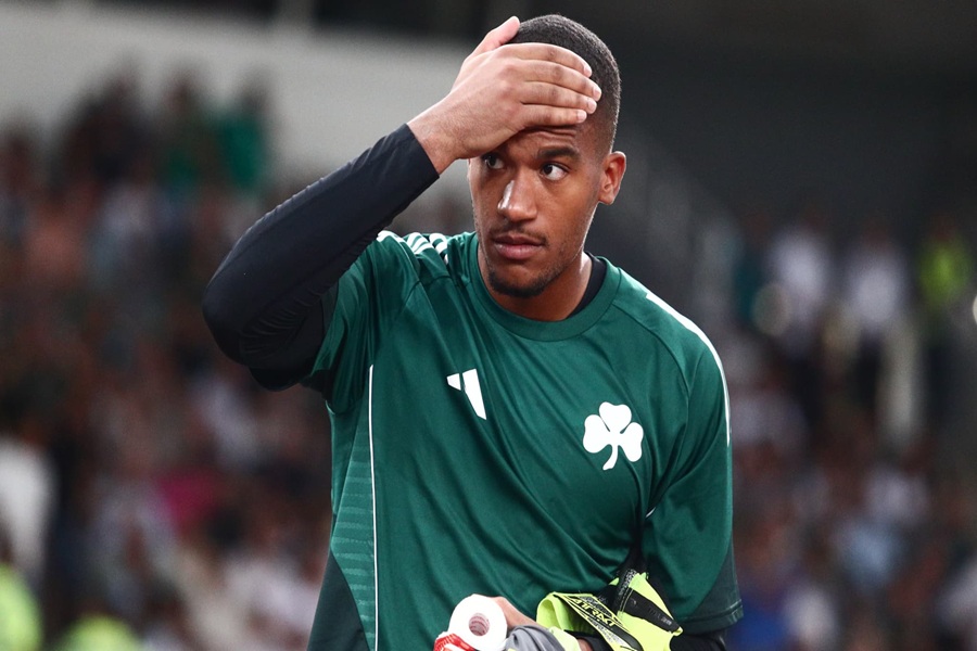 Mur ivoirien à Athènes : Alban Lafont éteint le Betis et régale en Europe ( vidéo )