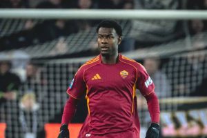 Evan Ndicka. Site officiel de l'AS Roma