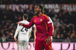 Evan Ndicka. Site officiel de l'AS Roma