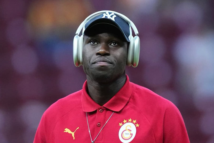 Mercato : Newcastle propose 26 milliards pour Wilfried Singo