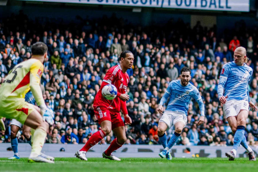 Pronostic Liverpool vs Manchester City : cote 2,55 et compos probables pour le match de Premier League